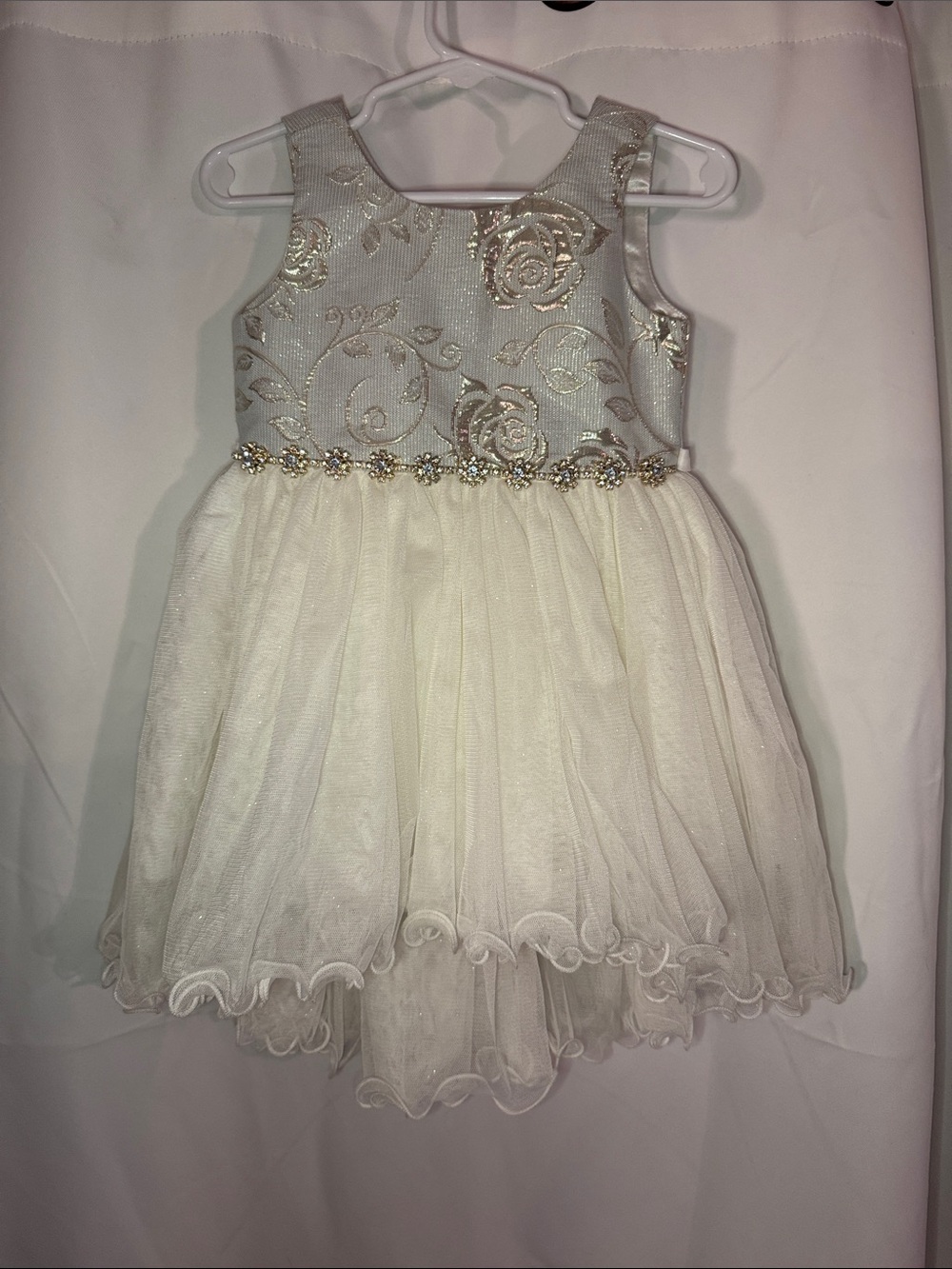 Couture Princess Ivory Shimmer and Gold Tulle Jeweled Waist Formal Dress size 2T